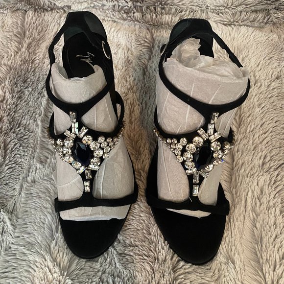 Giuseppe Zanotti | US 6 | Suede Crystal Embellished Strappy Sandals - Picture 2 of 13